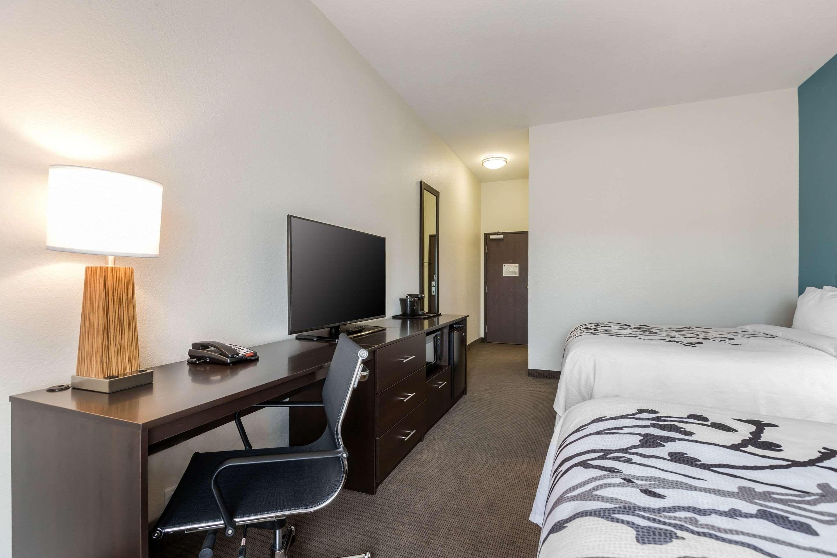 Sleep Inn & Suites West Des Moines Near Jordan Creek Экстерьер фото